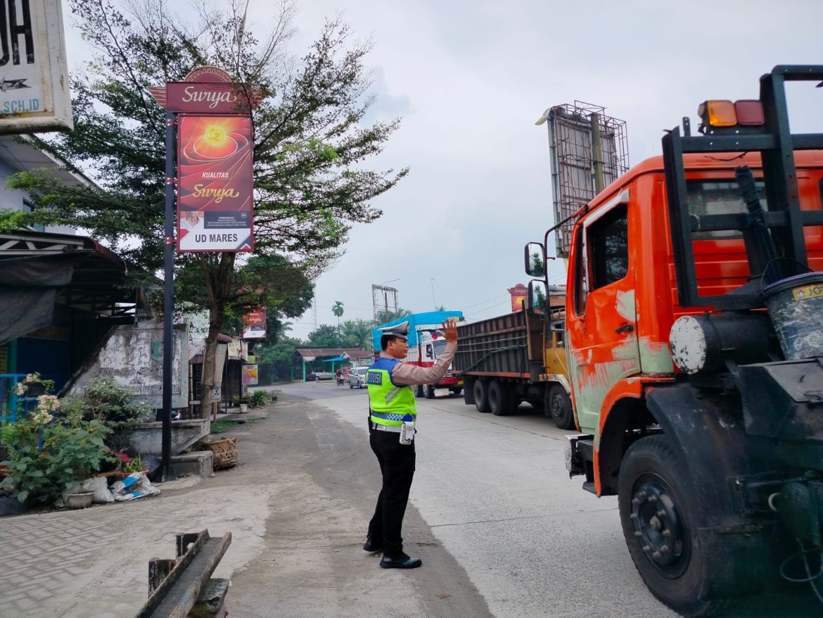 Sat Lantas Polres Batu Bara Gatur Lalin Pagi Disejumlah Ruas Jalan