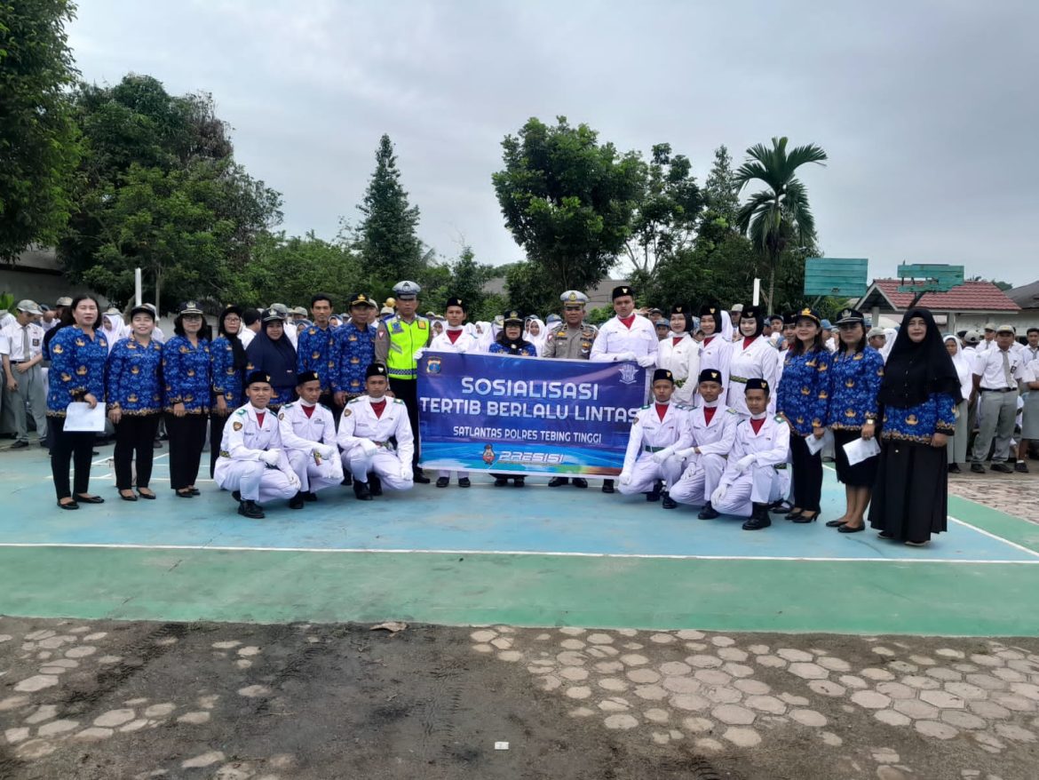 Ajarkan Tertib Berlalulintas, Sat Lantas Polres Tebing Tinggi Police Goes To School