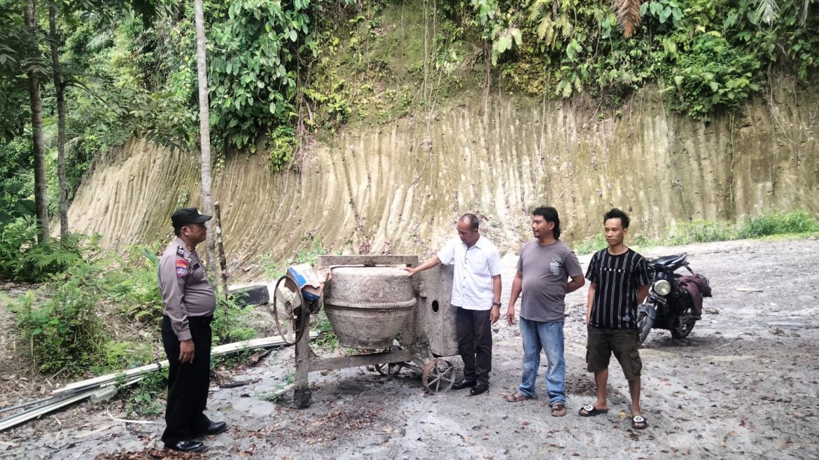 Polsek Sipispis Patroli di Bantaran Sungai Bahbolon Dan Ajak Masyarakat Jaga Kelestarian Alam