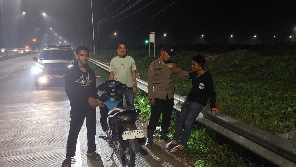 Polsek Lima Puluh Patroli Mobile Antisipasi Kejahatan