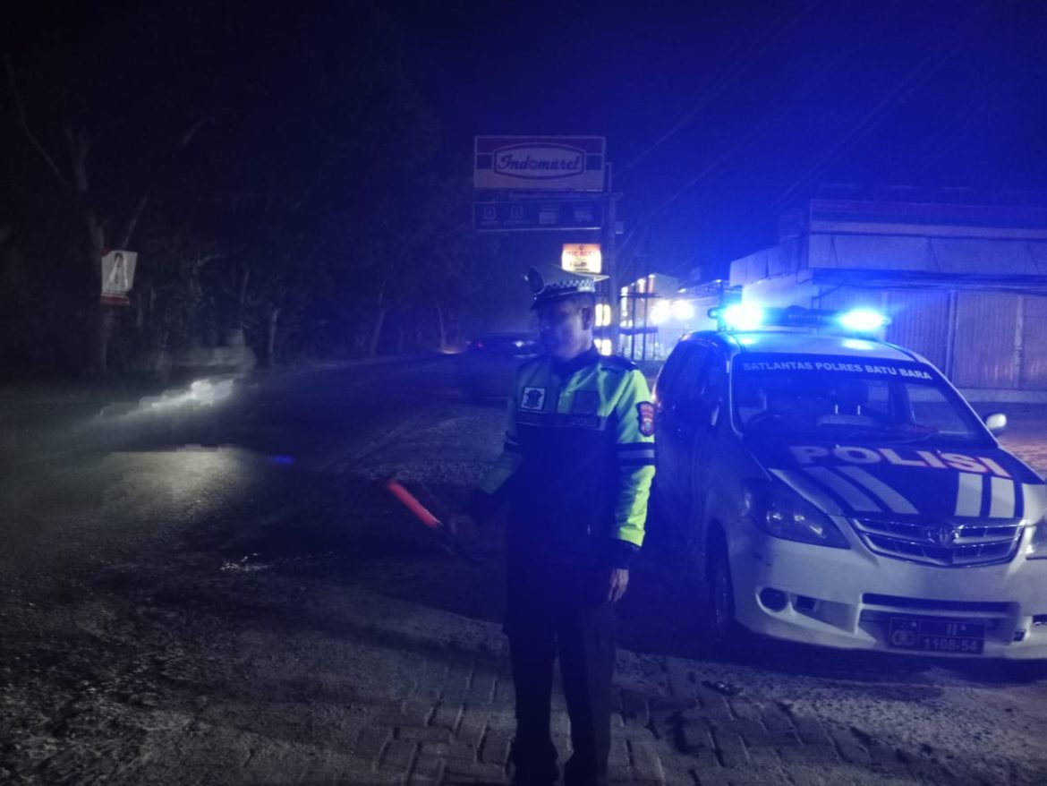 Kasat Lantas Polres Batu Bara AKP Hotlan W. Siahaan, S.H Pimpin Patroli Malam Antisipasi Balap Liar