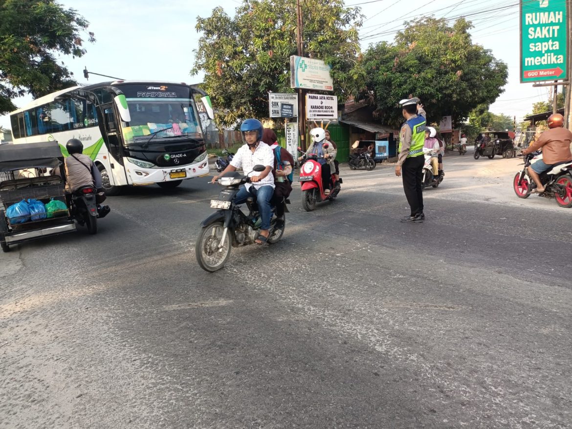 Sat Lantas Polres Batu Bara Berikan Layanan Terbaik Gatur Lalin Pagi