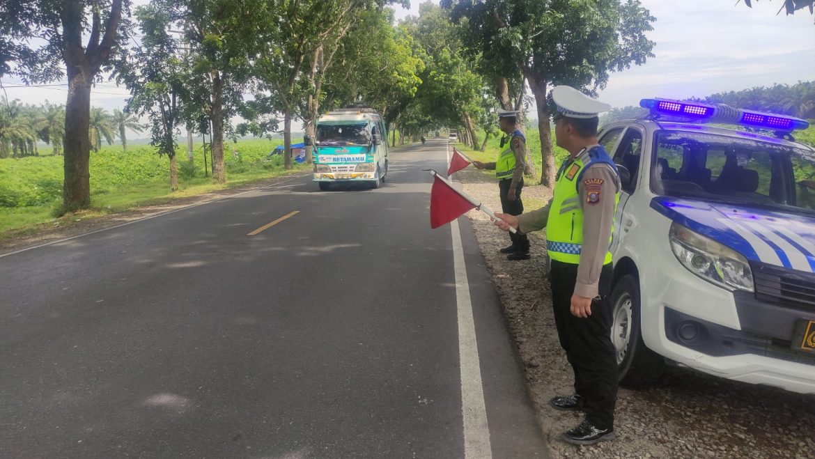 Sat Lantas Polres Batu Bara Laksanakan Patroli Kibas Bendera