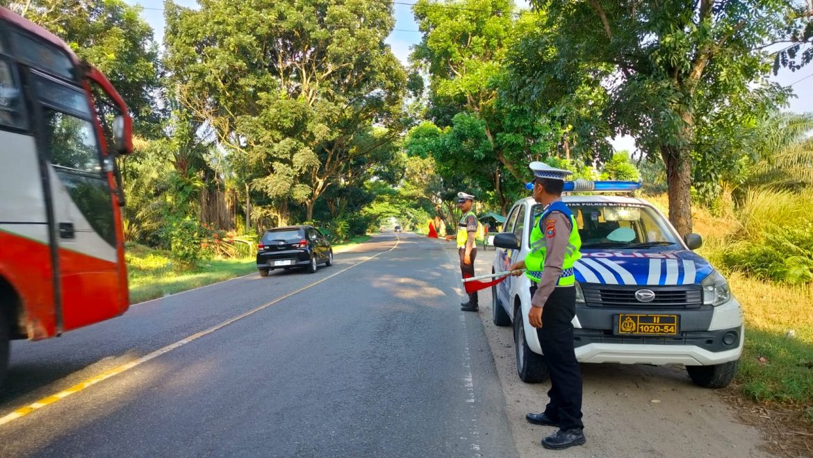 Sat Lantas Polres Batu Bara Laksanakan Patroli Kibas Bendera