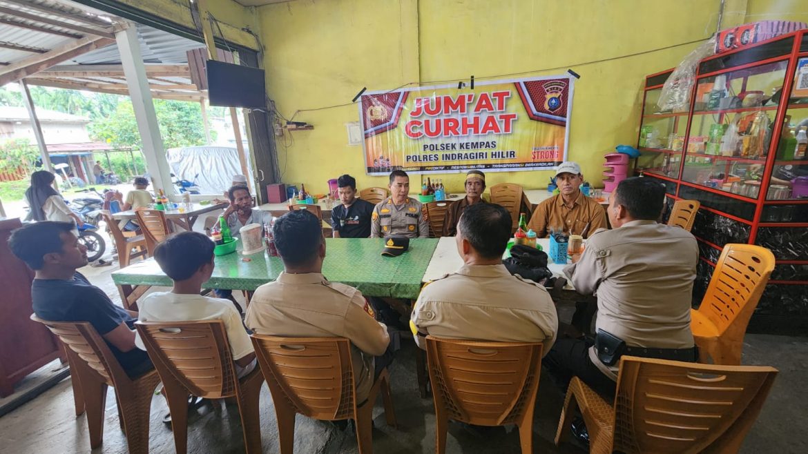 Tetap Jaga Kamtibmas sehubungan Pemadaman Listrik, Polsek Kempas Rutin Patroli sampaikan dalam Jumat Curhat