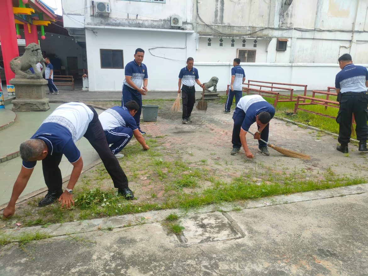 Jelang HUT Polri Ke-78, Kapolsek Rambutan AKP Suhaily A. Hasibuan, S.J, M.H Pimpin Baksos Religi Revitalisasi Rumah ibadah