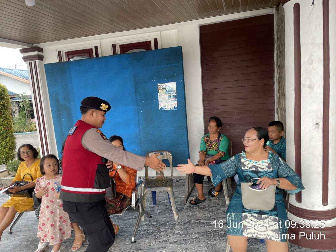 Gelar Pengamanan Ibadah Munggu Polres Batubara Patroli Gereja