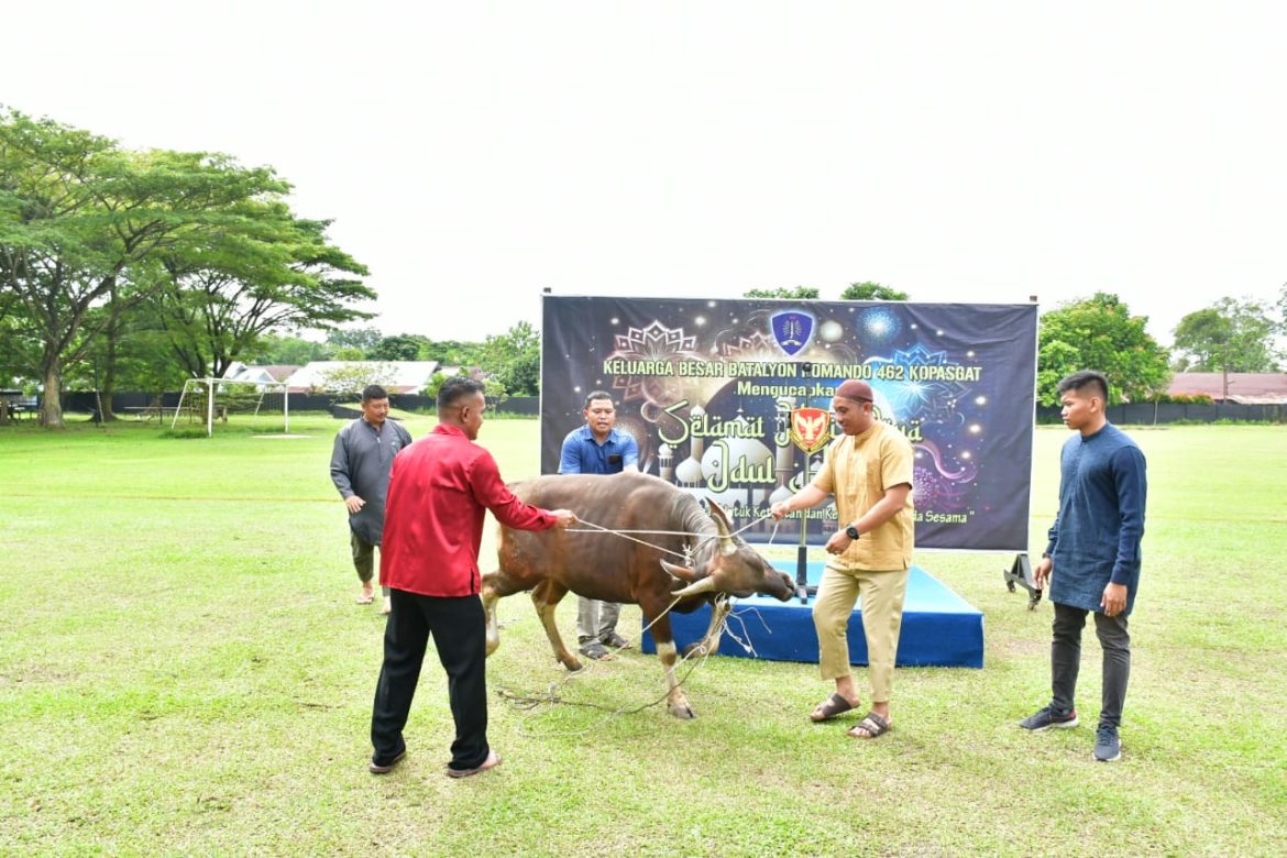 Yongko 462 Kopasgat Laksanakan Pemotongan Hewan Qurban