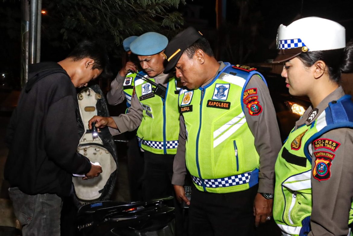 Polres Tebing Tinggi Jaring 42 Sepeda Motor Saat Patroli Gabungan