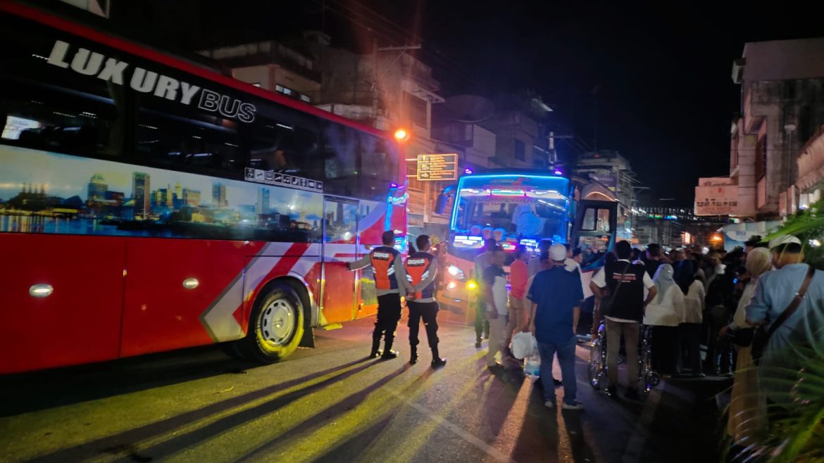 Polres Tebing Tinggi Pengamanan Kepulangan Jamaah Haji