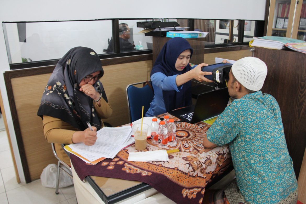 PENUHI HAK PILIH WARGA BINAAN PADA PILKADA, LAPAS PEKANBARU TERIMA KUNJUNGAN KOORDINASI DISDUKCAPIL KOTA PEKANBARU