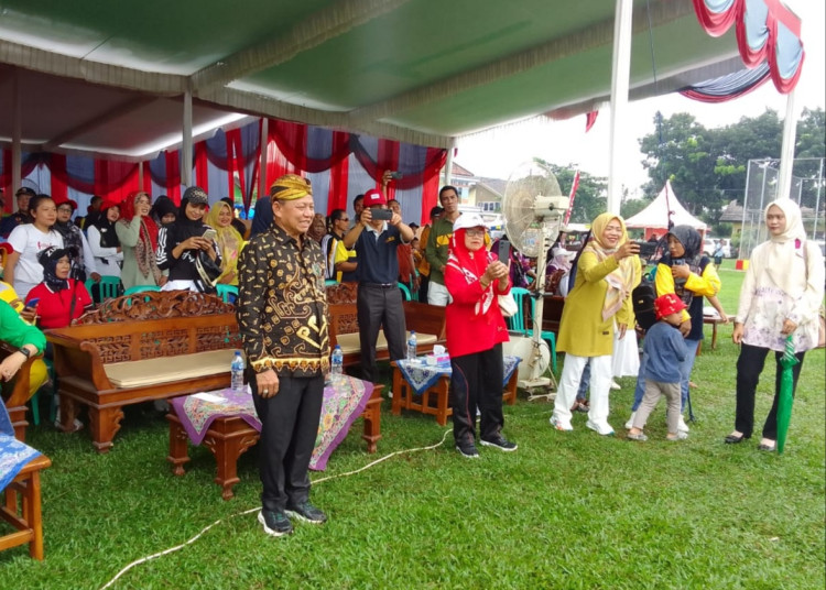 Bupati Dawam Apresiasi Antusias Masyarakat dalam mengikuti Lomba Drum Band