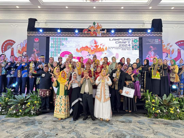 Bupati Dawam Apresiasi Antusias Para Peserta Lomba Fashion Show