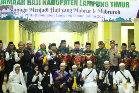 Wabup Lamtim Azwar Hadi, Sambut Kedatangan 390 Jamaah Haji Lampung Timur