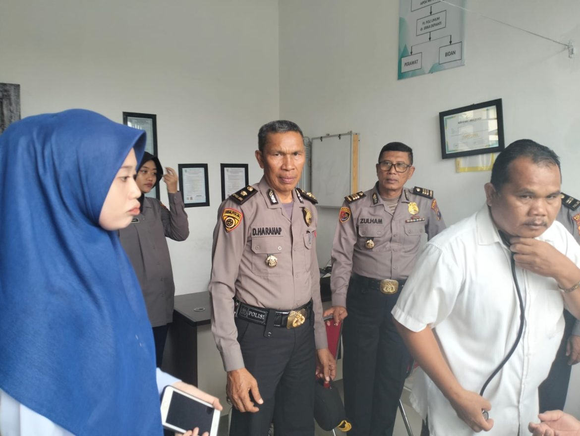 Kabag SDM Polres Batu Bara Kunjungan Di Klinik RS Polres Batu Bara