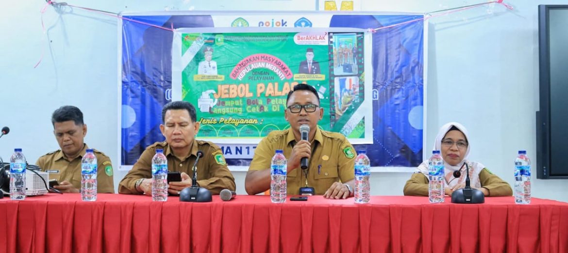 Dinas Dukcapil Kepulauan Meranti Berikan Kemudahan Masyarakat Mendapatkan KTP dalam Gelar Program Jebol Palapa