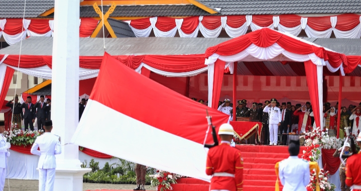 Pelaksanaan Upacara Kemerdekaan Indonesia ke-79 di Meranti Berjalan Khidmat