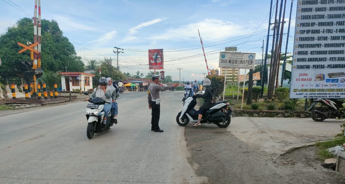 Sat Lantas Polres Batu Bara Gatur Lalin Pagi