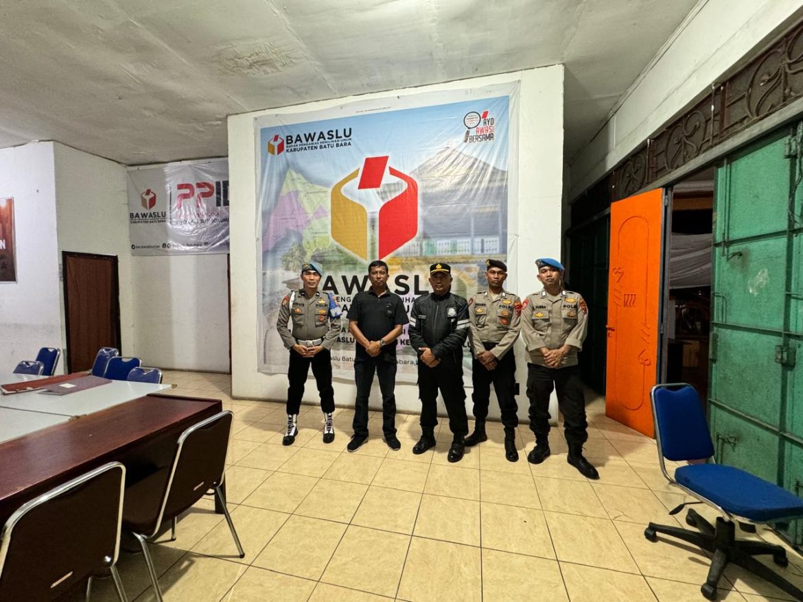 Polres Batu Bara Pengamanan Kantor KPU dan Bawaslu Jelang Pilkada 2024