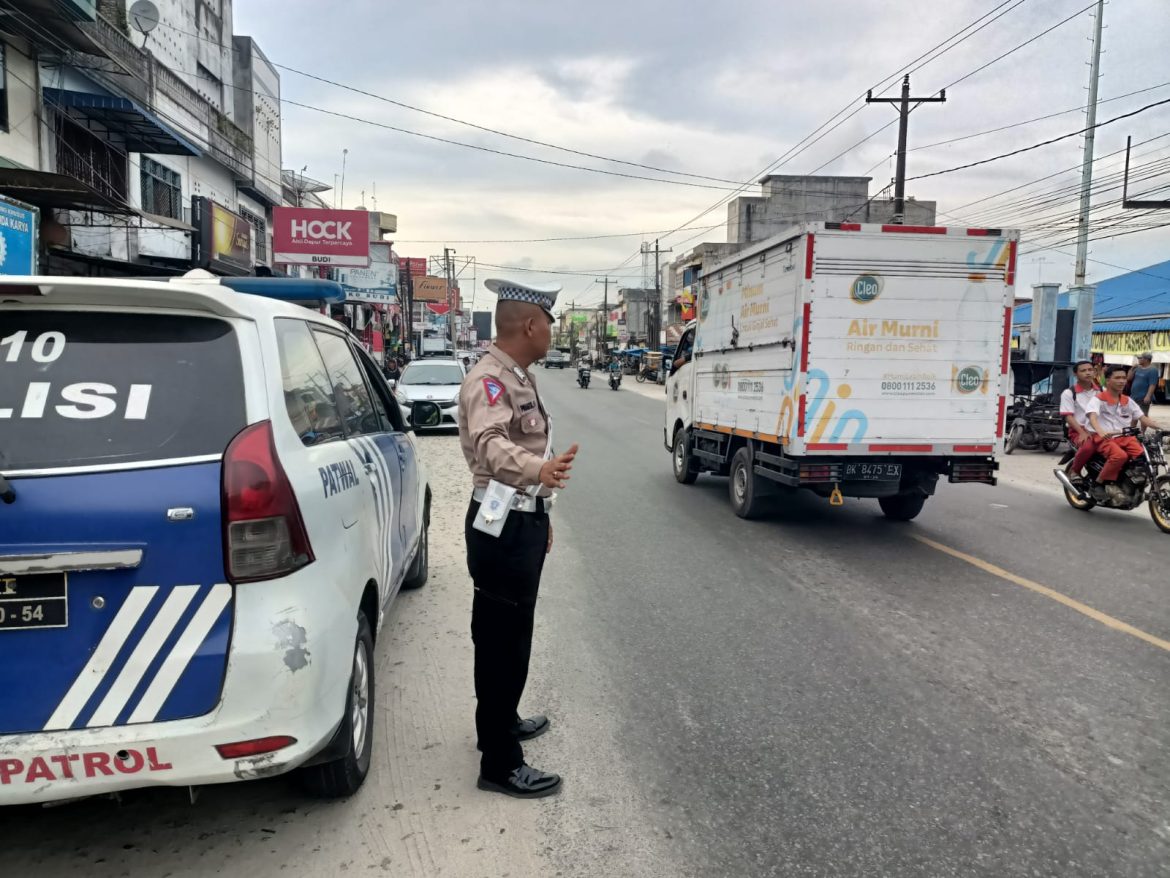 Sat Lantas Polres Batu Bara Gatur Lalin Disejumlah Ruas Jalan