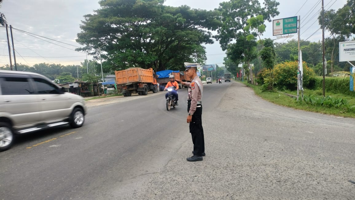 Pastikan Lancar, Sat Lantas Polres Batu Bara Gatur Lalin Disejumlah Ruas Jalan