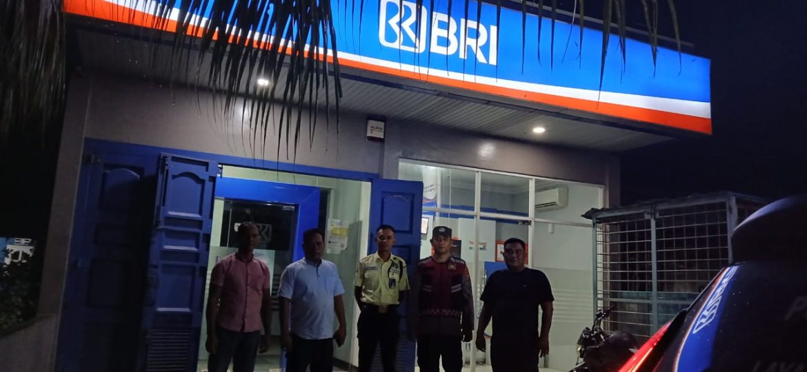 Personil Polsek Medang Deras Patroli Antisipasi Geng Motor