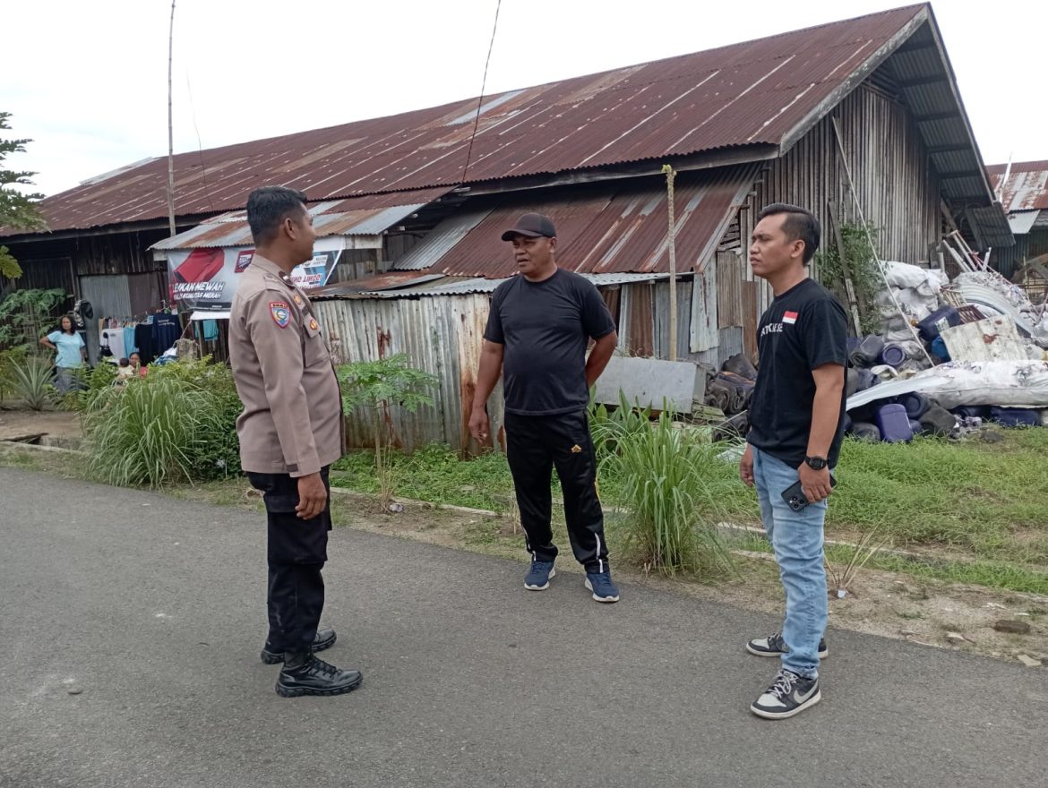 Bhabinkamtibmas Polsek Padang Hulu Cooling System di Pasar Gambir