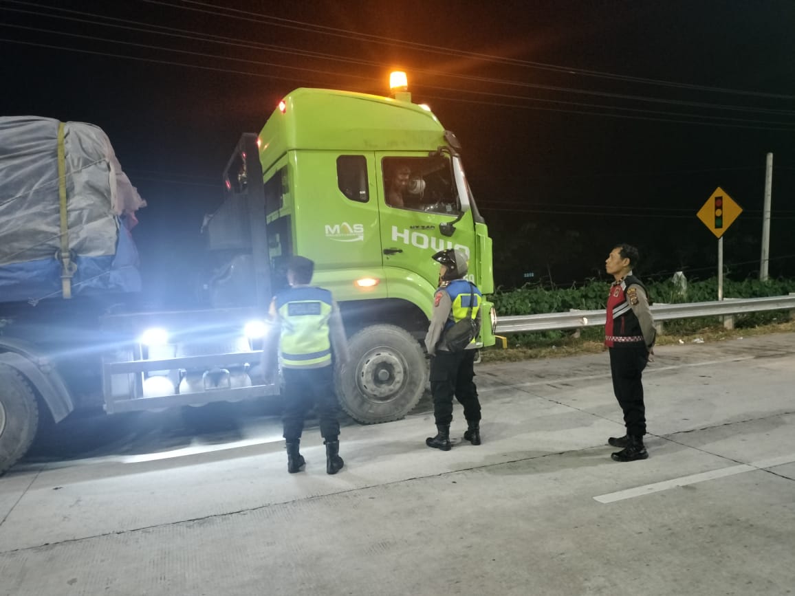 Libatkan Unsur Pemerintahan, Polsek Dolok Merawan Gelar Patroli Gabungan Tiga Pilar