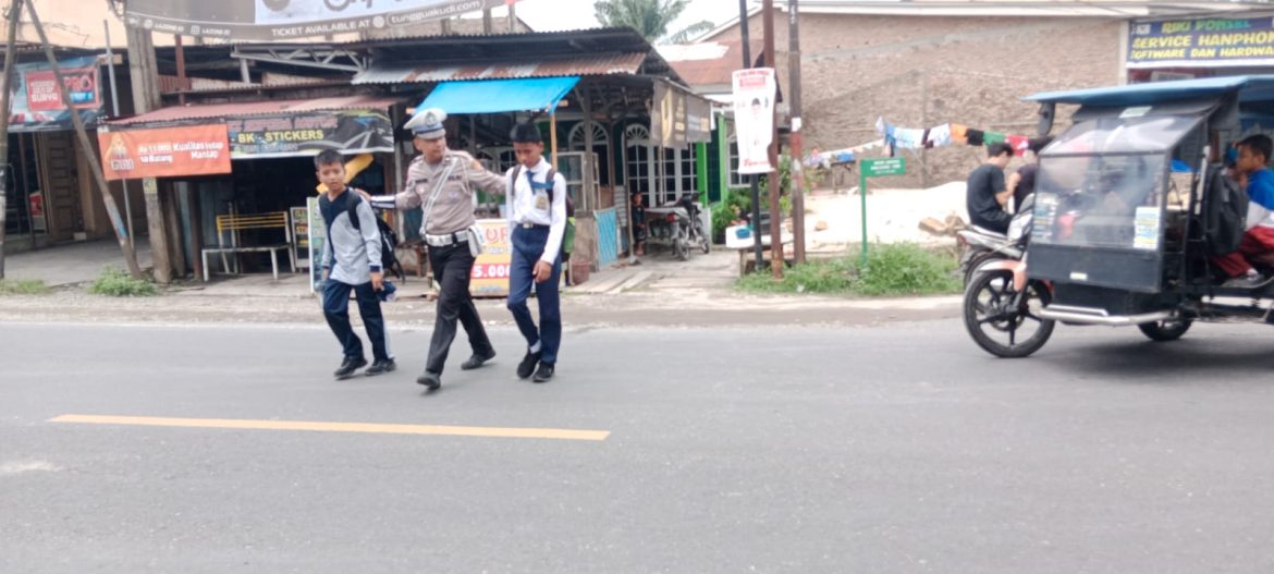 Gatur Lalin Pagi Sat Lantas Polres Batu Bara Wujud Nyata Loyalitas Pelayanan Bagi Masyarakat