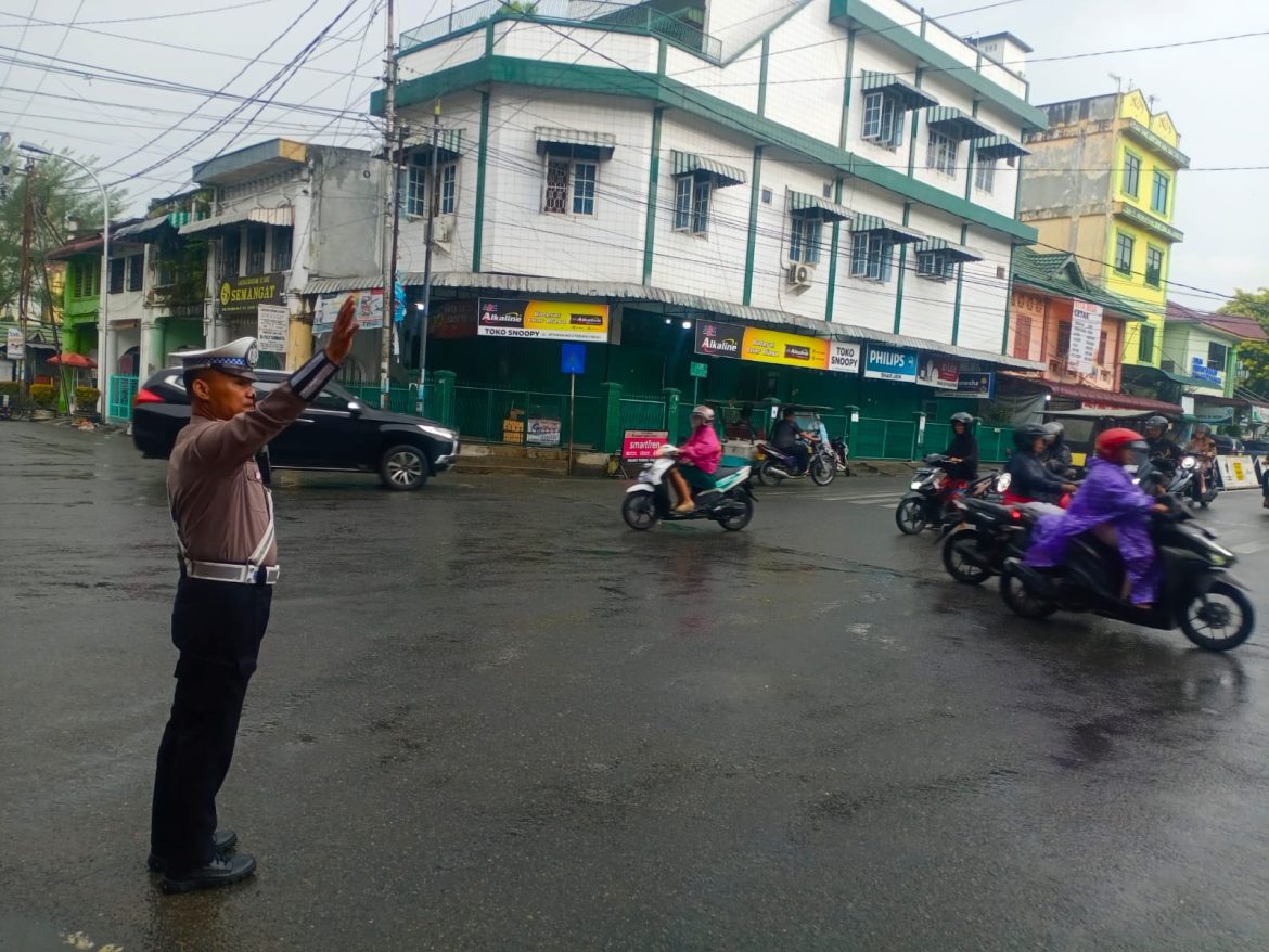 Tingkatkan Disiplin Lalulintas, Sat Lantas Polres Tebing Tinggi Gelar Strong Point Pagi