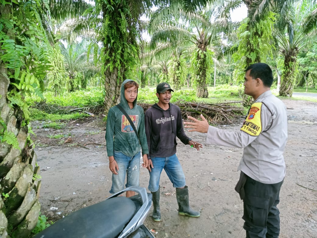 Bhabinkamtibmas Polsek Tebing Tinggi Sambang Warga Jelang Pilkada 2024