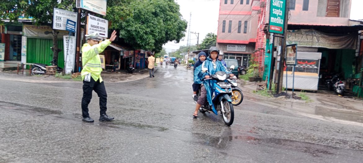 Berikan Kenyamanan, Sat Lantas Polres Batu Bara Laksanakan Gatur Lalin