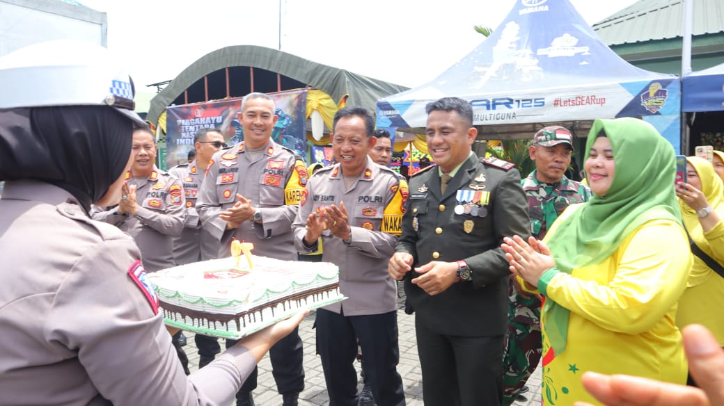 Polres Tebing Tinggi Ucapkan Selamat HUT TNI ke-79 di Subden Pom dan Koramil 13/TT