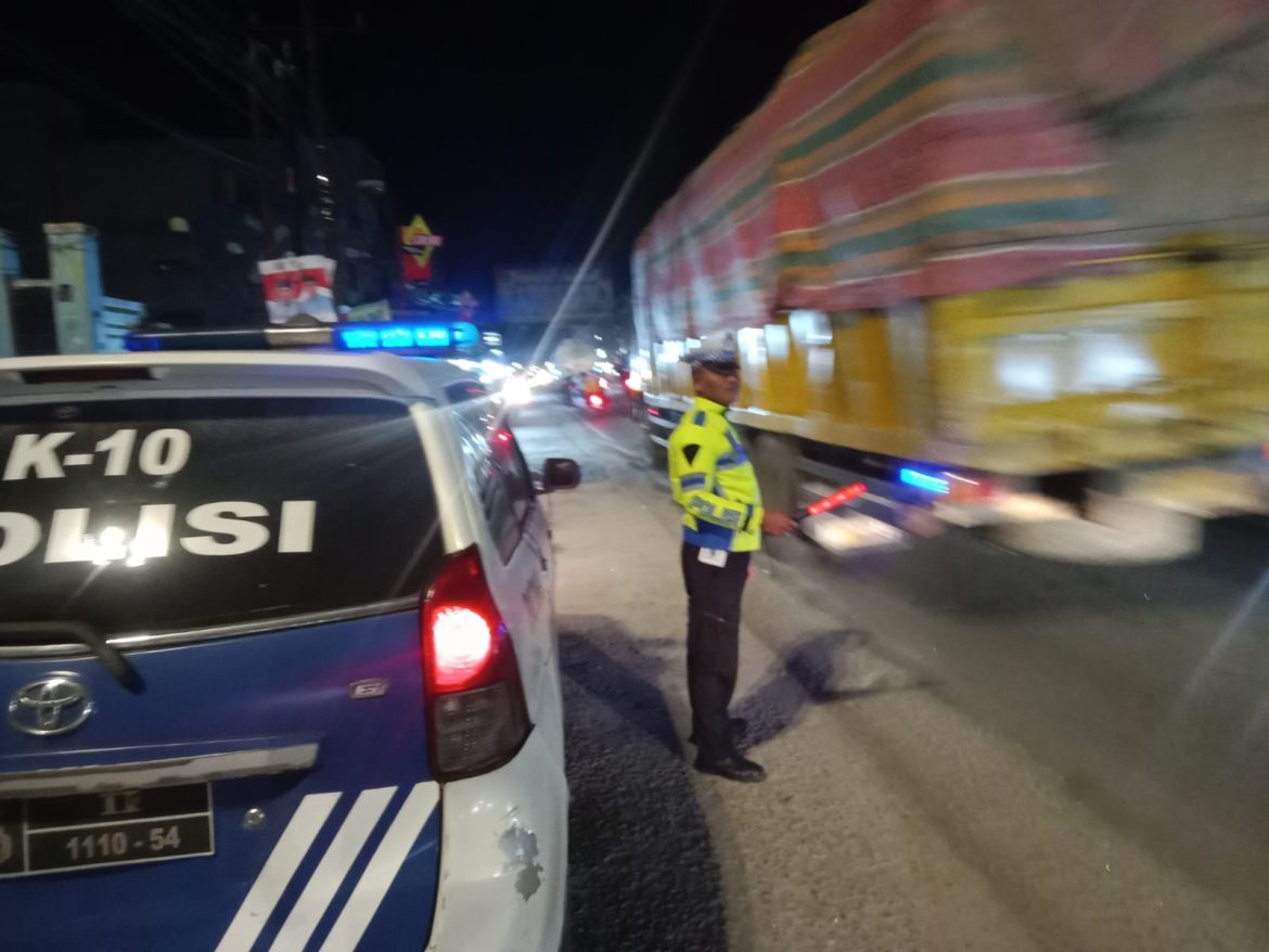 Patroli Blue Light Sat Lantas Polres Batu Bara Pastikan Kamseltibcarlantas