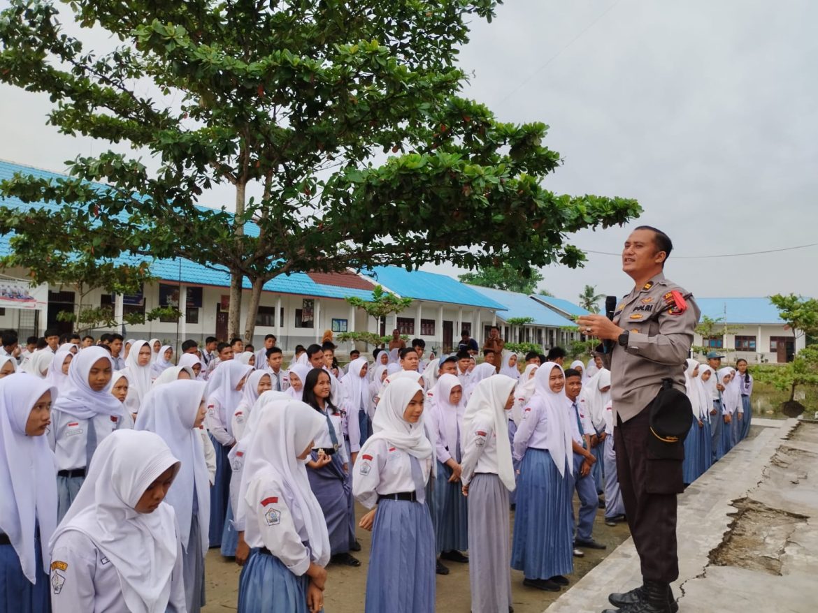 Polsek Labuhan Ruku Laksanakan Police Go to School