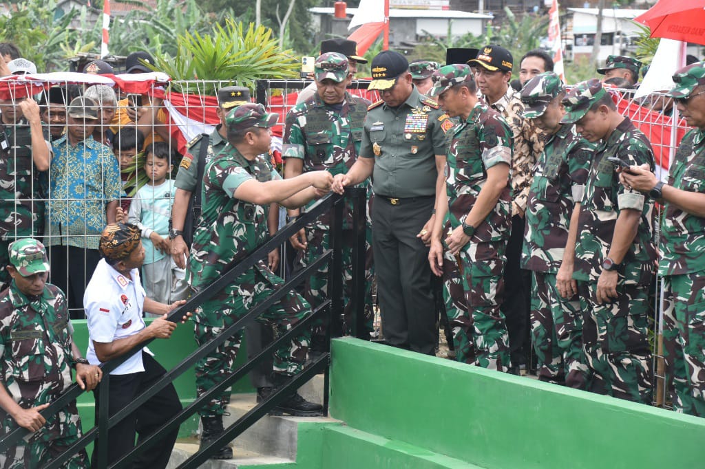 Panglima TNI Resmikan Pompa Hidram Pertanian Di Banyumas