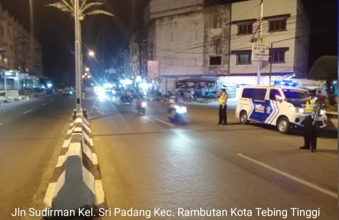 Sat Lantas Polres Tebing Tinggi Patroli Blue Light, Pastikan Arus Lalu Lintas Aman dan Lancar