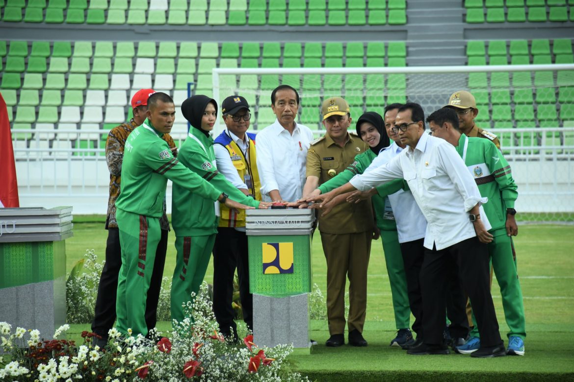 Pangdam I/BB Dampingi Presiden RI Resmikan Stadion Utama Sumatera Utara