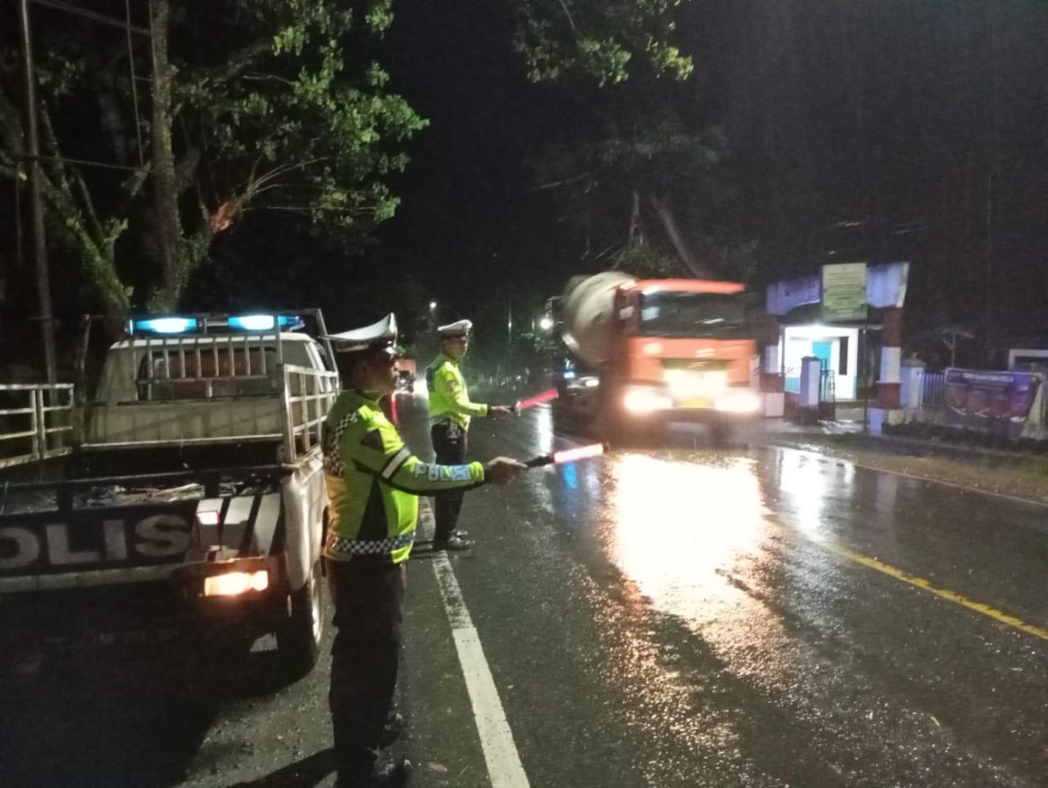 Sat Lantas Polres Batu Bara Patroli Blue Light Disejumkah Titik Rawan Kemacetan