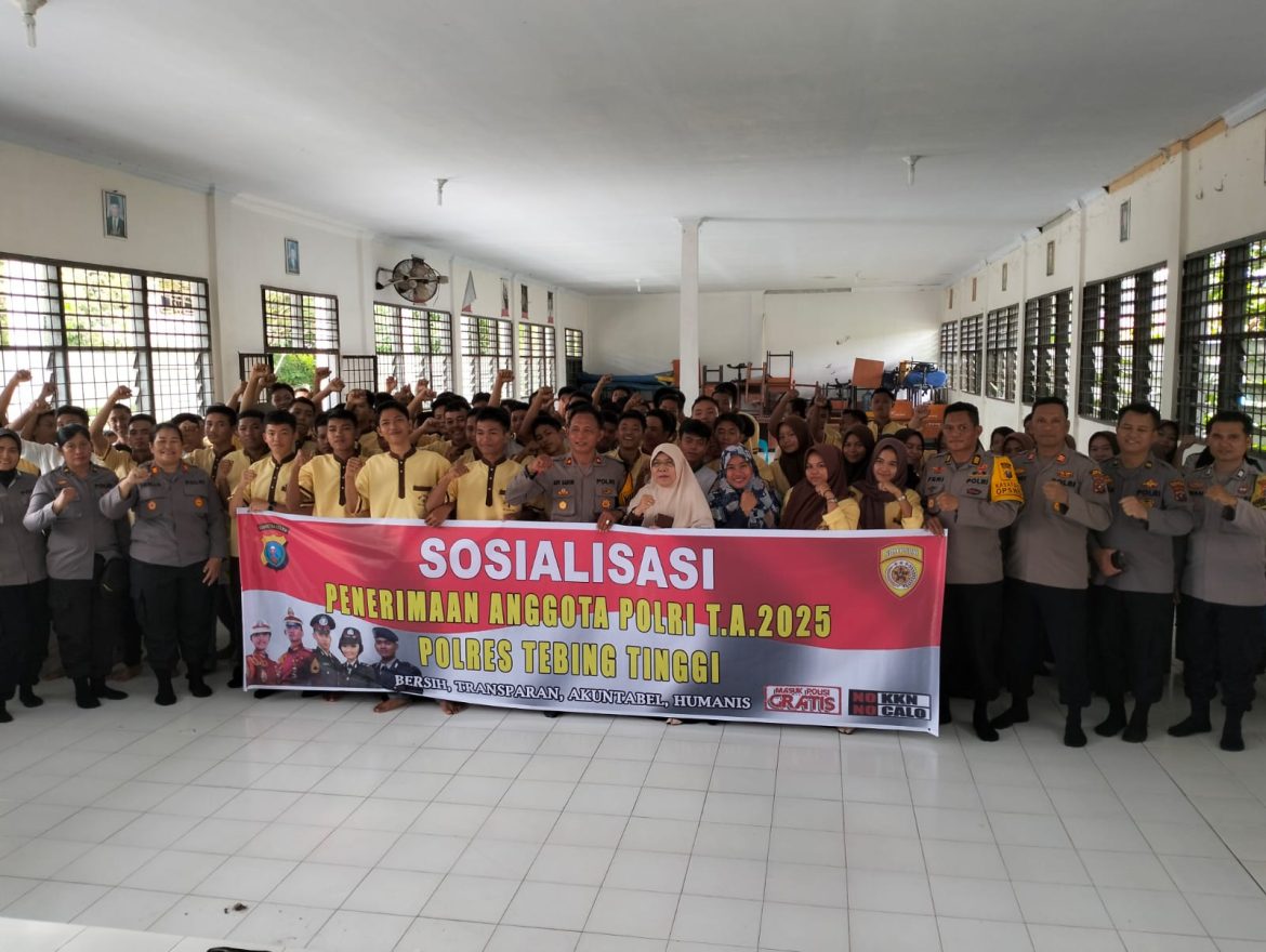 Wakapolres Tebing Tinggi Sosialisasi Penerimaan Polri Jalur Bakomsus di SMK Negeri 4