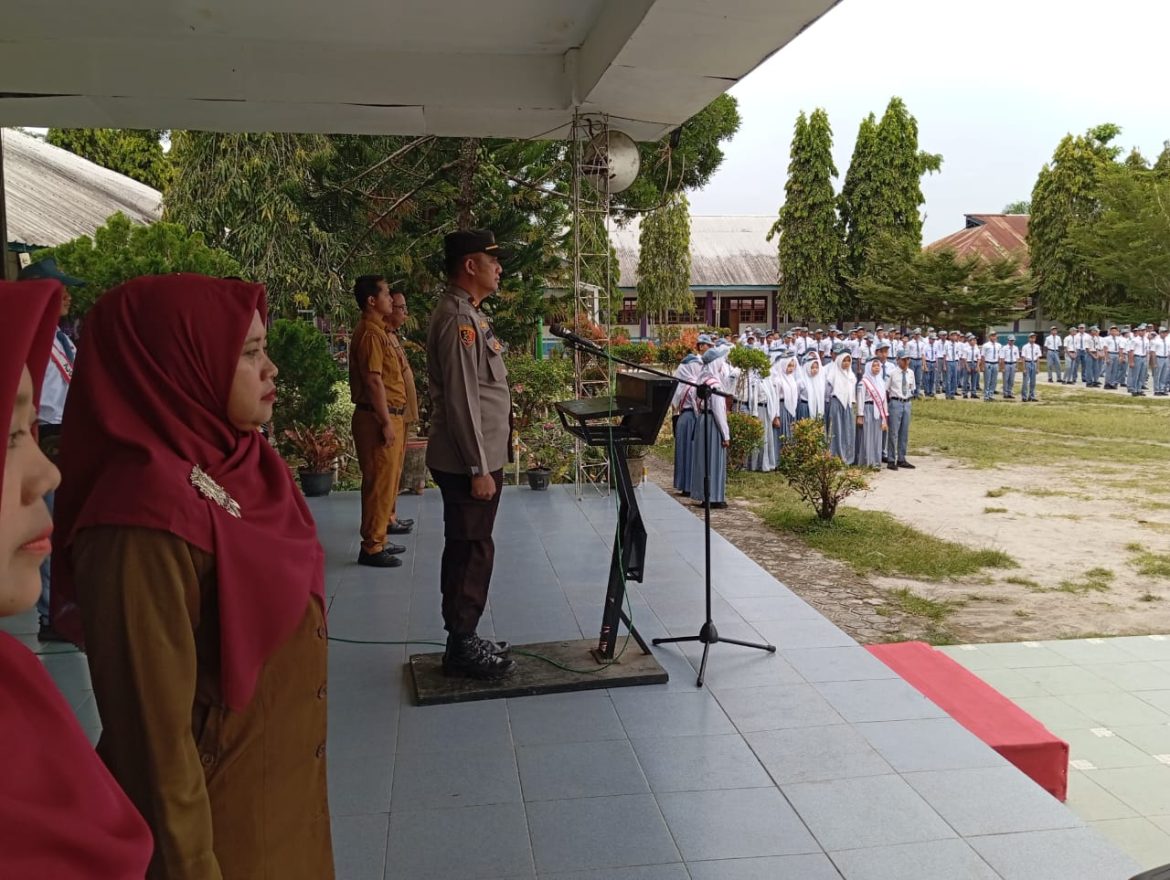 Police Goes to School, Polsek Labuhan Ruku Tanamkan Moral Lewat Upacara Bendera