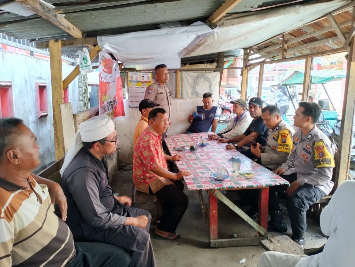 Bhabinkamtibmas Polres Tebing Tinggi Laksanakan Sambang dan Cooling System