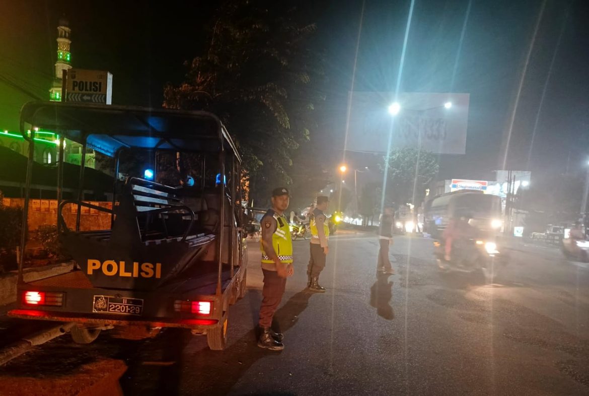 Antisipasi Geng Motor, Polsek Rambutan Laksanakan Patroli Blue Light