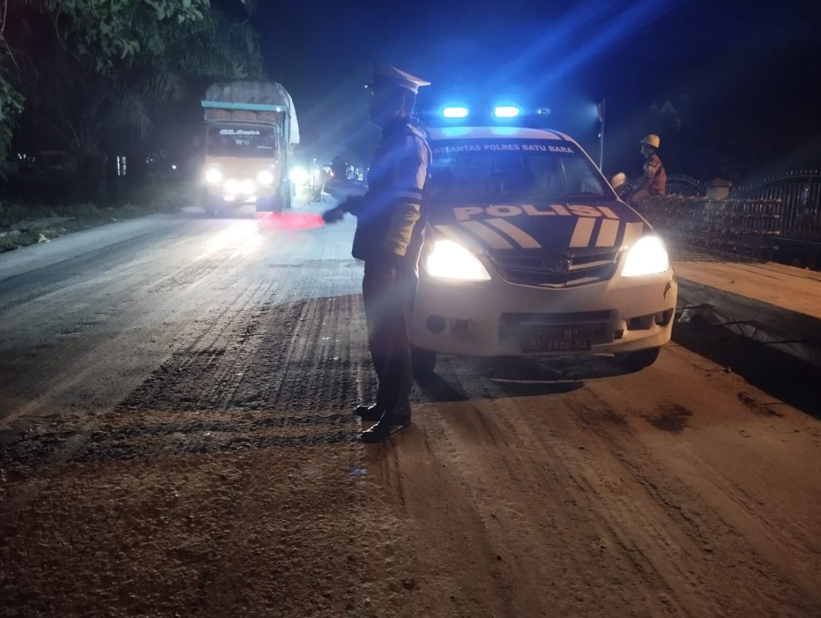 Ciptakan Kamseltibcar Lantas, Sat Lantas Polres Batu Bara Laksanakan Patroli Blue Light