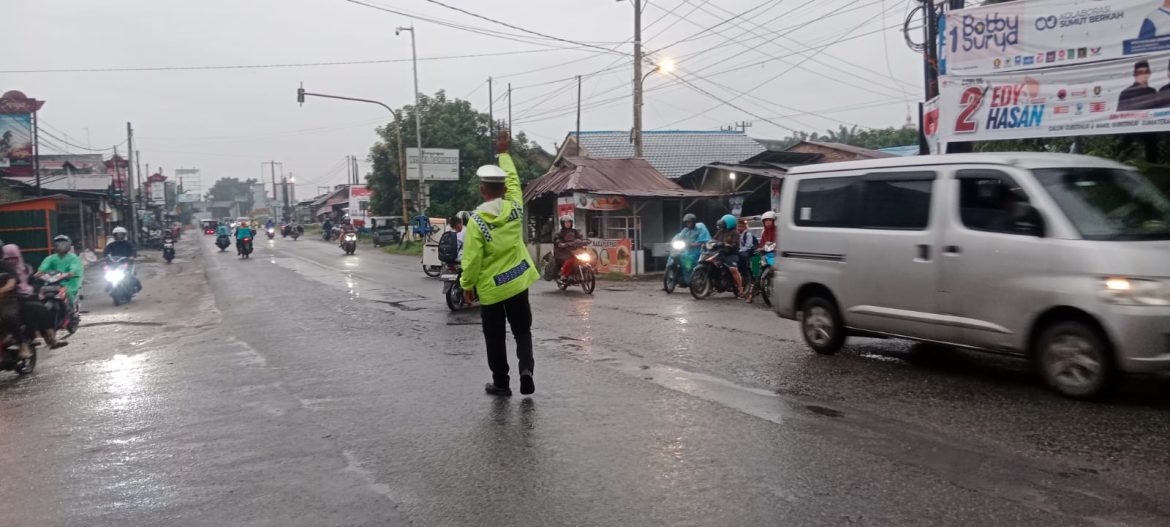 Sat Lantas Polres Batu Bara Gatur Lalin Pagi Disejumlah Lokasi