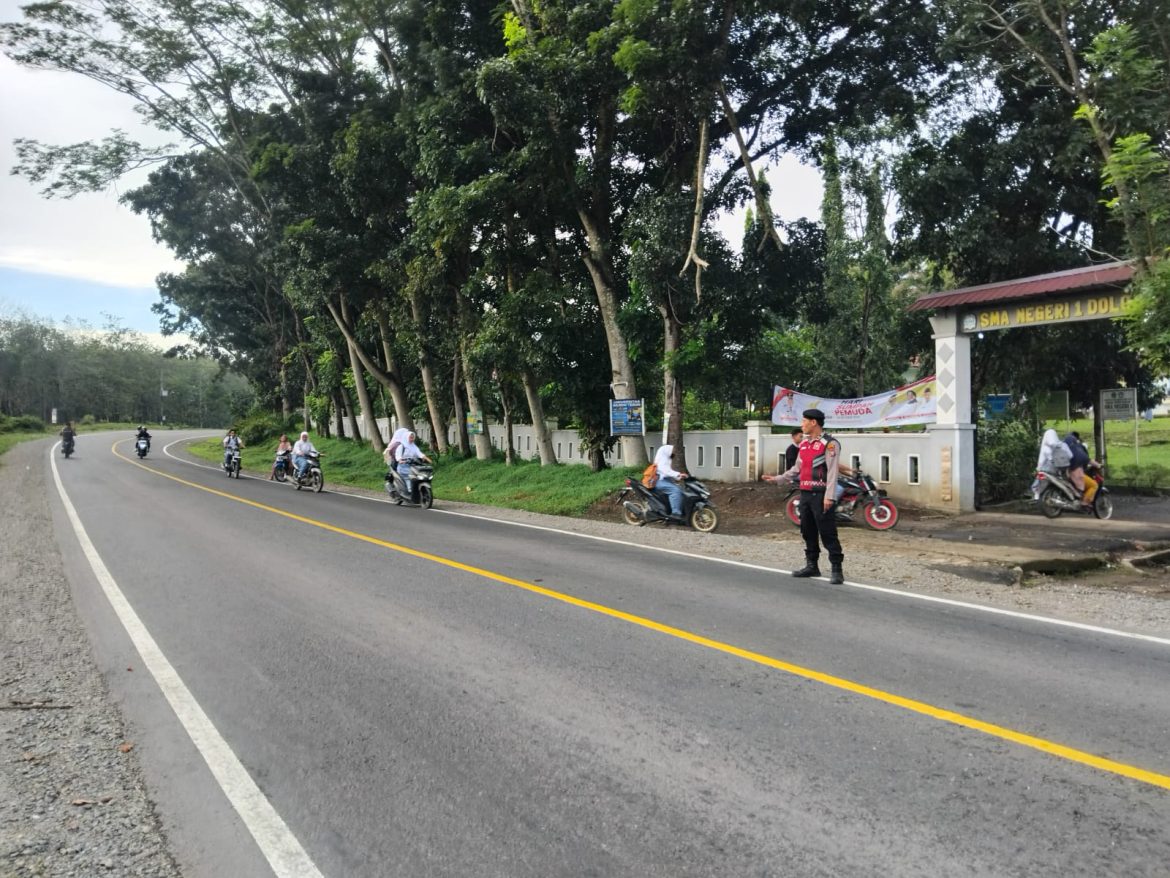 Polsek Dolok Merawan Gatur Lalin Pos Padat Pagi