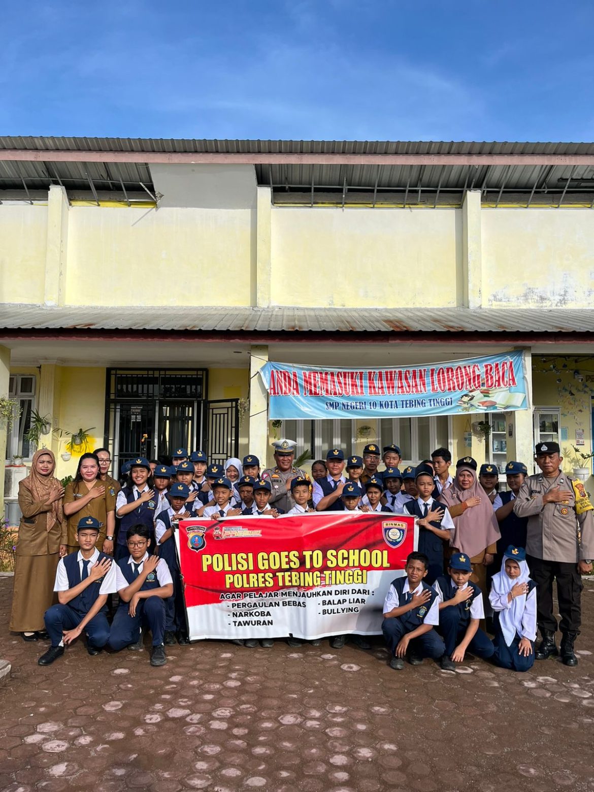 Sat Lantas Polres Tebing Tinggi Berikan Motivasi dan Edukasi di SMP Negeri 10