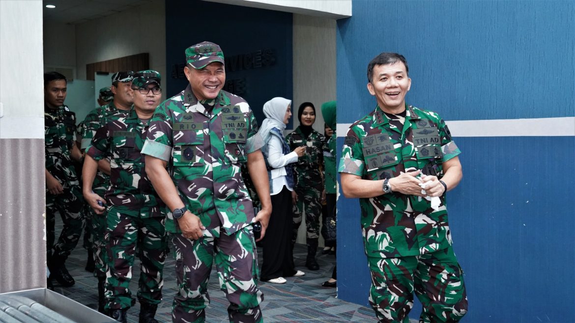 Pangdam I/BB Sambut Kedatangan Mayjen TNI Rio Firdianto Beserta Isteri