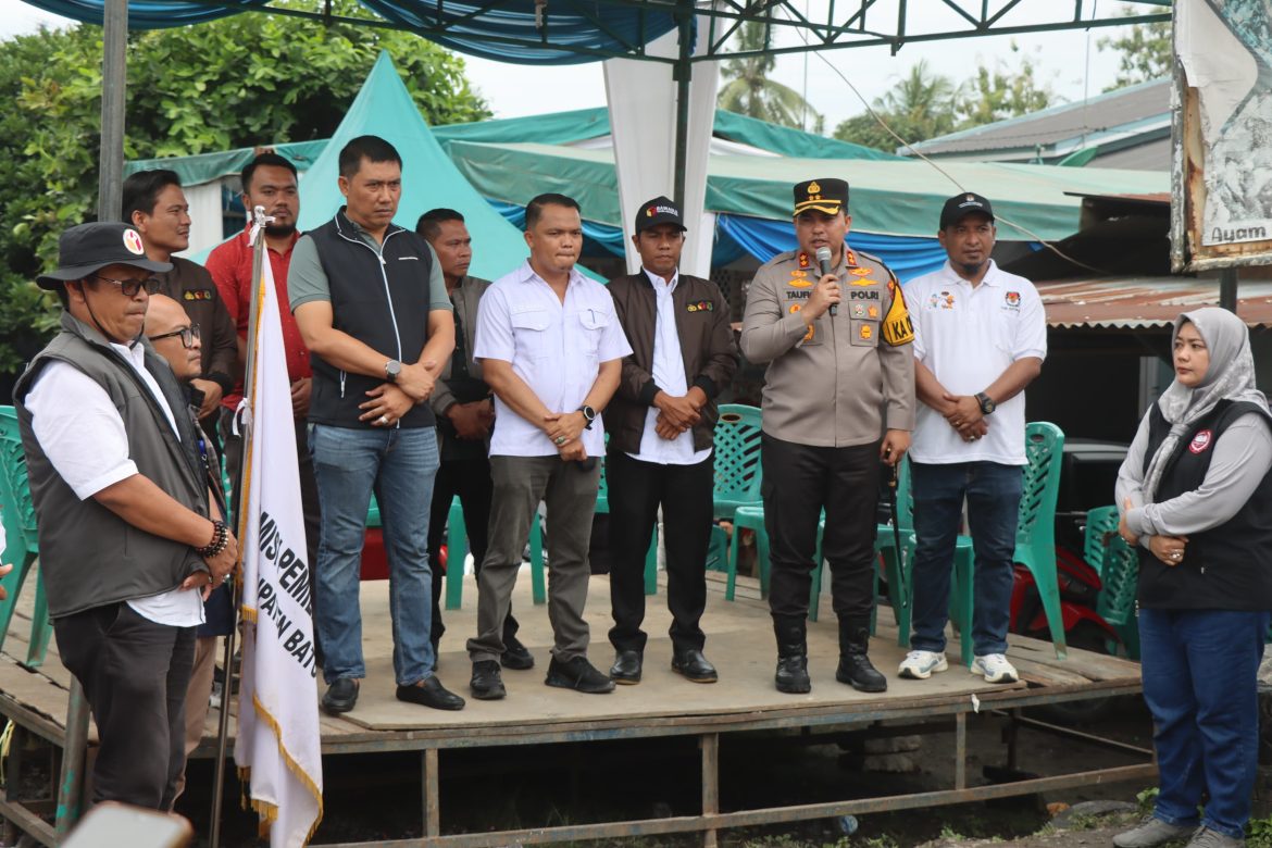 Kapolres Batu Bara bersama Pj. Bupati dan Ketua KPU Lepas Pendistribusian Logistik Pilkada 2024