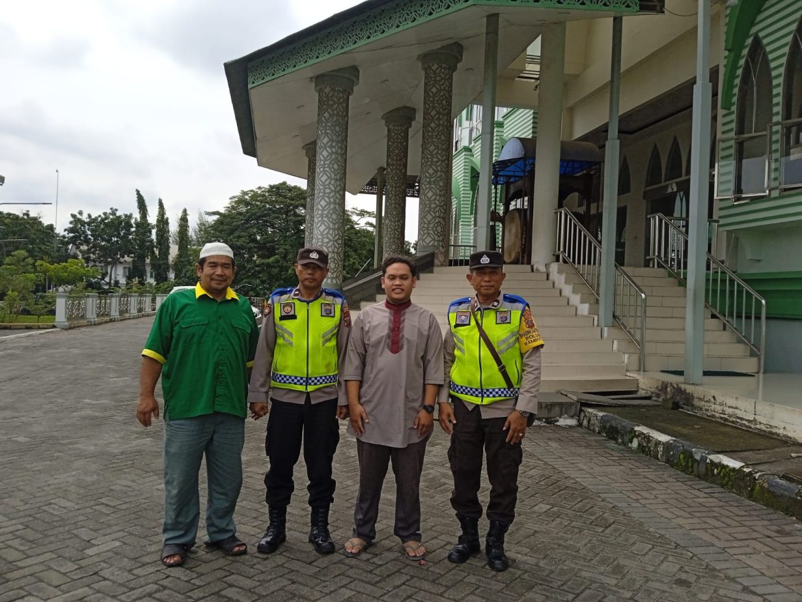 Polres Tebing Tinggi Pengamanan Sholat Jumat di Beberapa Mesjid